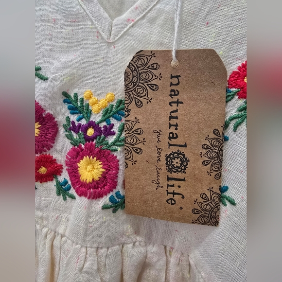 Natural Life Embroidered Cotton Mini Dress Size Medium NWT - Picture 4 of 8